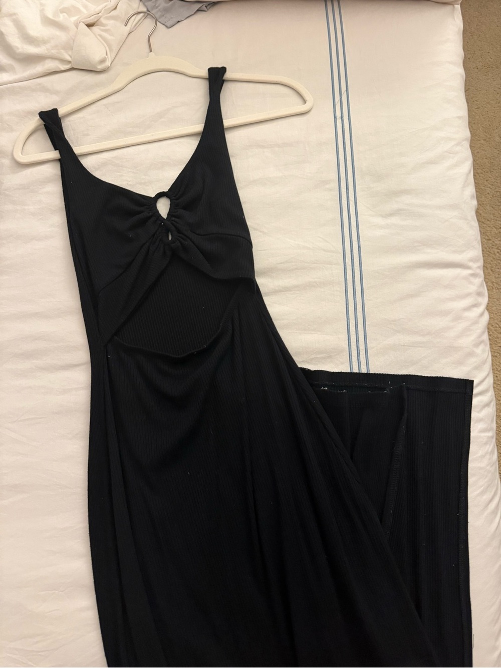 Black Sleeveless Keyhole Maxi Dress L Space